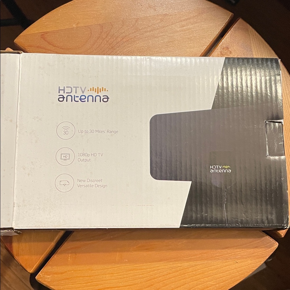 HDTV Antenna with 30 Mile Range